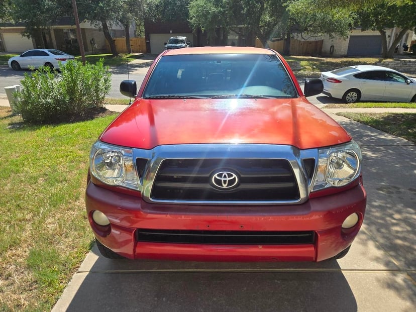 2005 Toyota Tacoma - Image 2