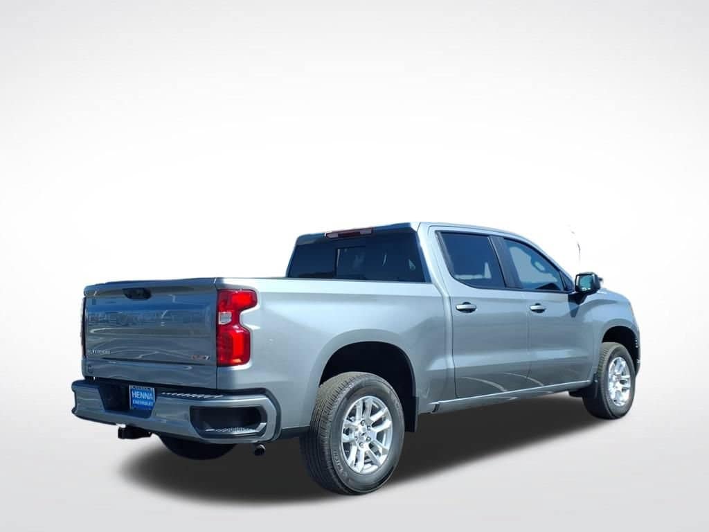 2026 Chevrolet Silverado 1500 - Image 3