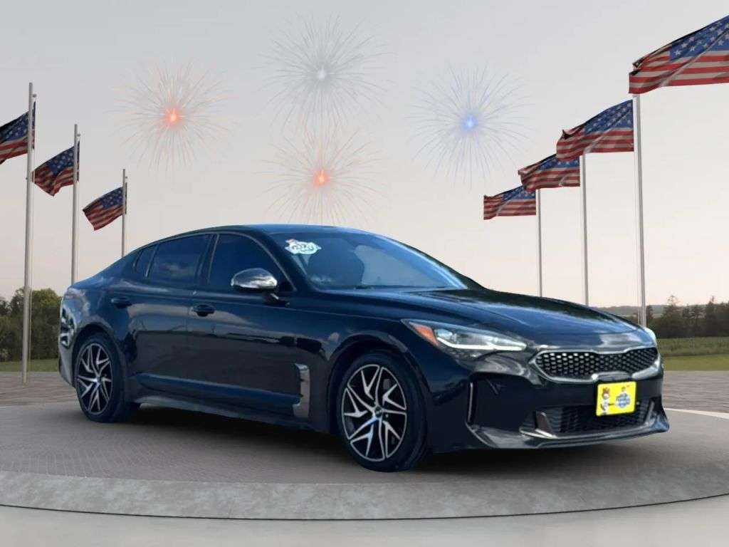 2022 Kia stinger - Image 1