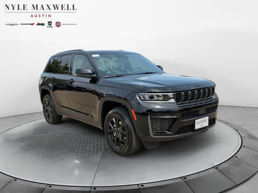 2026 Jeep Grand Cherokee L - Image 1