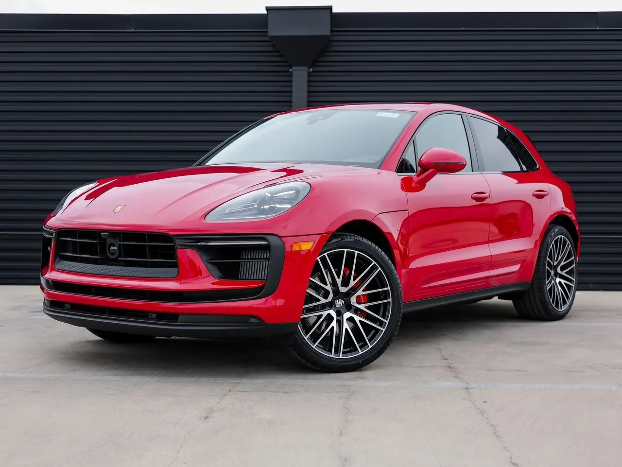 2026 Porsche Macan - Image 1
