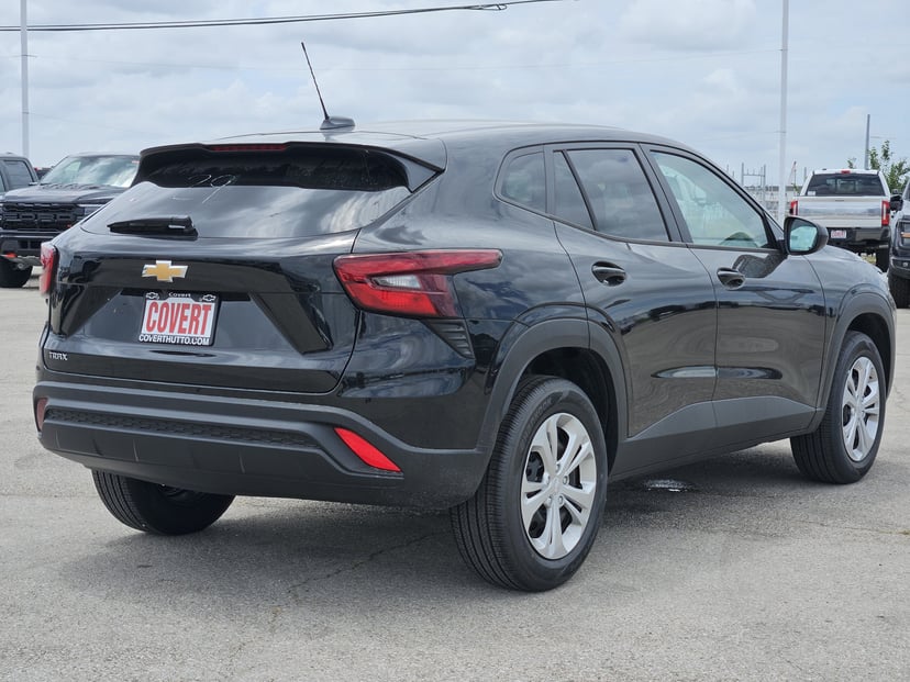 2026 Chevrolet Trax - Image 3