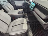 2025 Rivian R1S - Preview 13