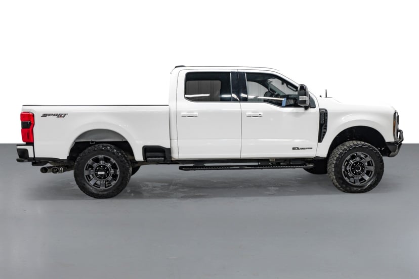 2024 Ford F-250 - Image 2