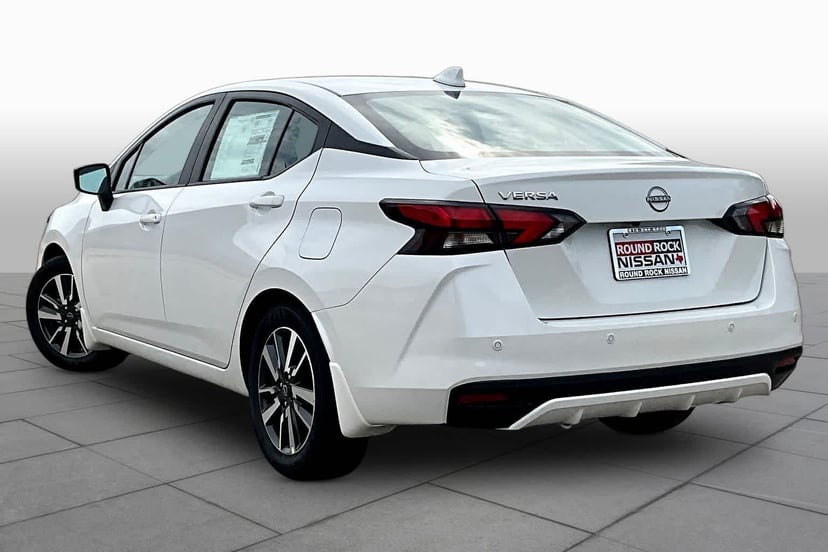 2025 Nissan Versa - Image 2