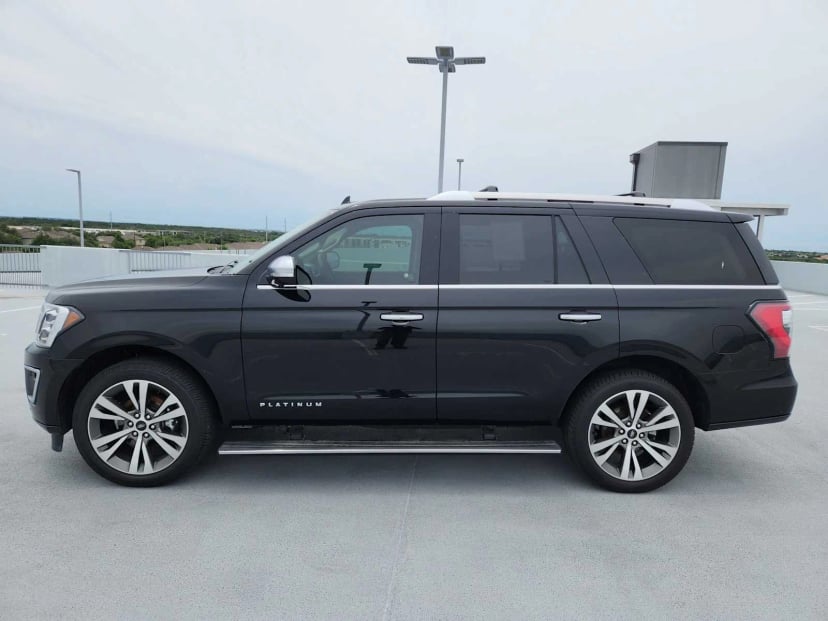 2020 Ford Expedition - Image 2