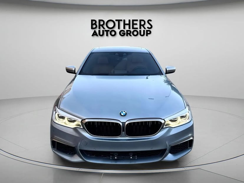 2018 BMW 5-series - Image 3