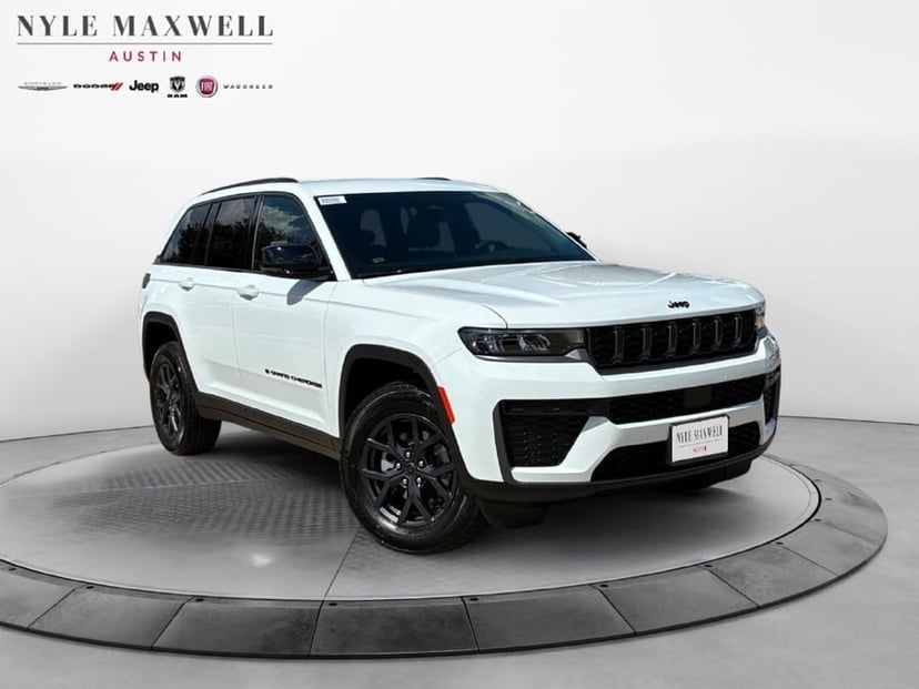 2027 Jeep Grand Cherokee - Image 1