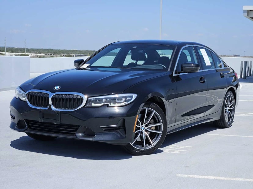 2021 BMW 3 Series - Image 1