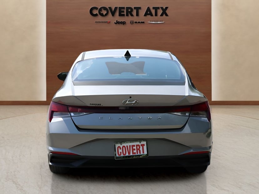 2023 Hyundai Elantra - Image 3