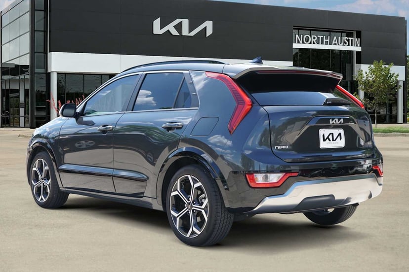 2024 Kia Niro - Image 3