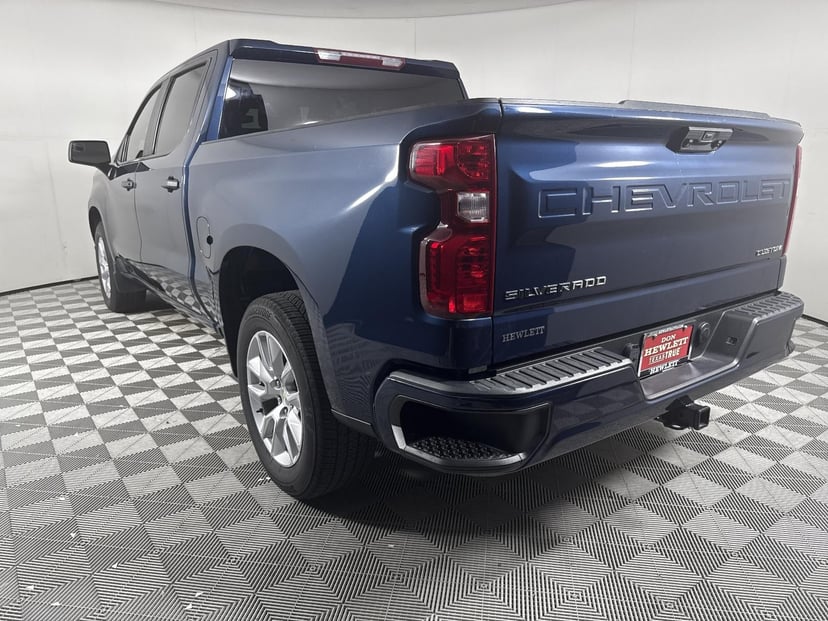 2022 Chevrolet Silverado 1500 - Image 3