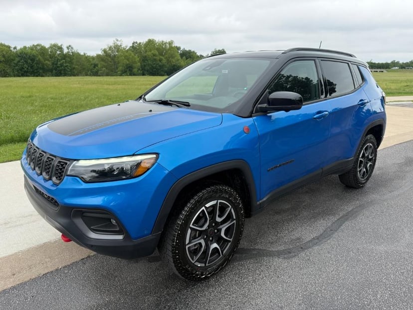 2025 Jeep Compass - Image 1