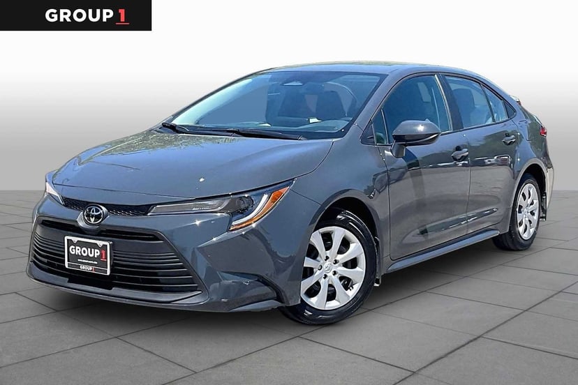2026 Toyota Corolla - Image 2
