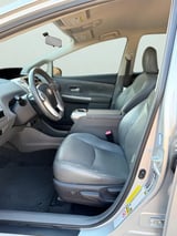 2013 Toyota prius-v - Preview 15