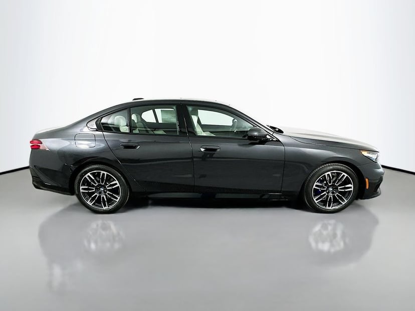 2026 BMW 5-series - Image 2