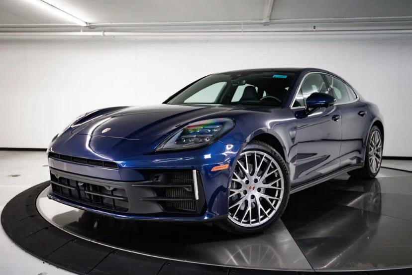 2026 Porsche Panamera - Image 1