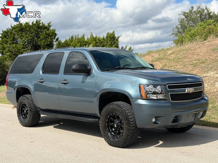 2008 Chevrolet Suburban - Image 1