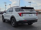 2027 Ford Explorer - Preview 6