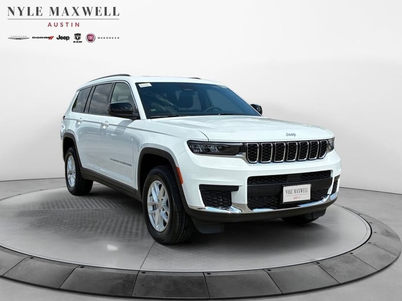 2026 Jeep Grand Cherokee L - Image 2