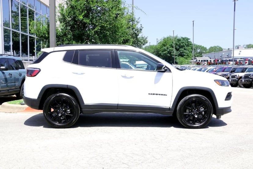 2026 Jeep Compass - Image 1