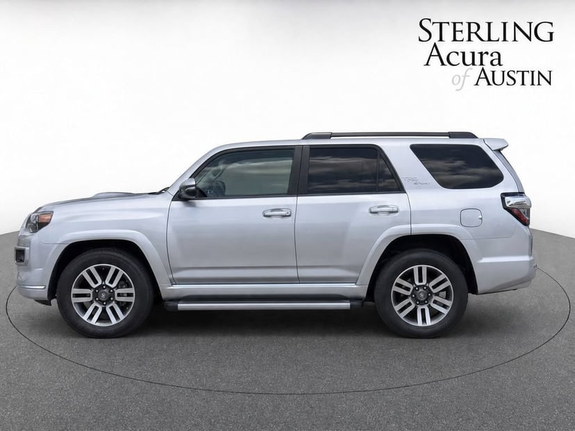 2023 Toyota 4runner - Image 3
