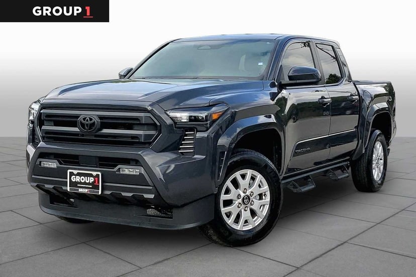 2025 Toyota Tacoma - Image 2