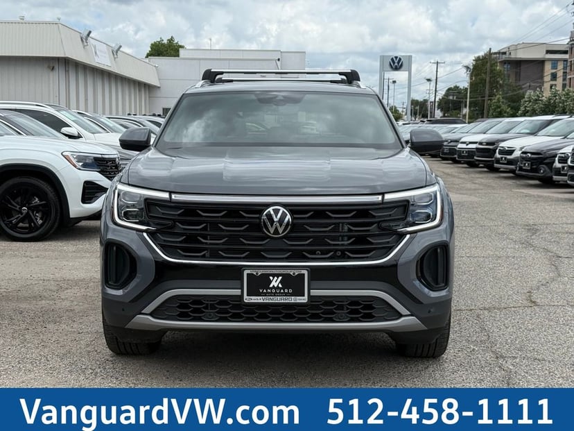 2026 Volkswagen Atlas Cross Sport - Image 3
