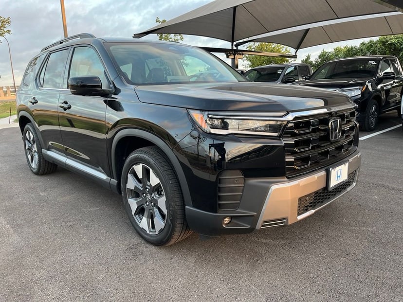 2026 Honda Pilot - Image 2