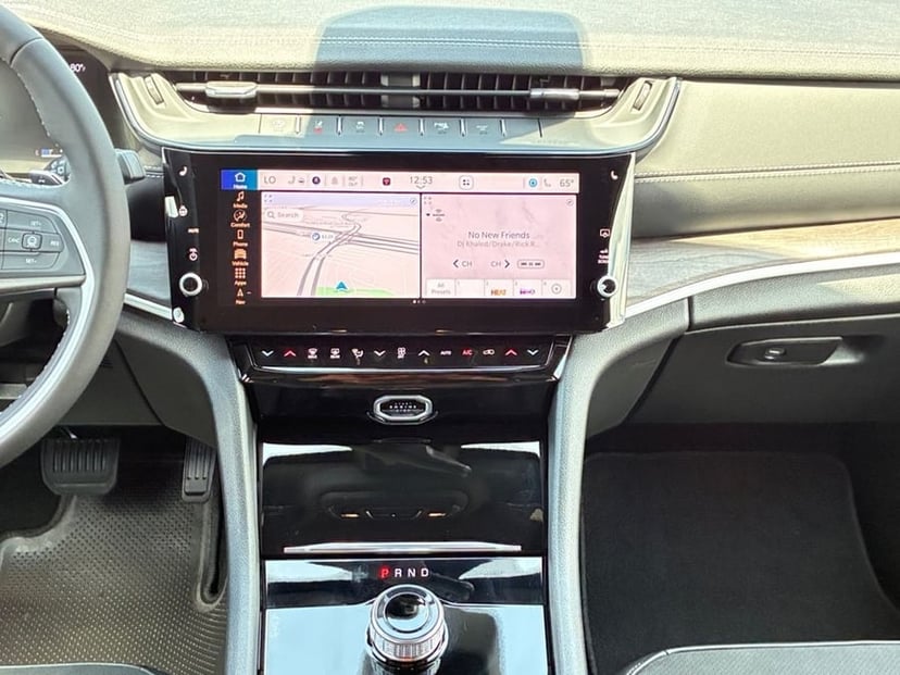 2026 Jeep Grand Cherokee L - Image 3