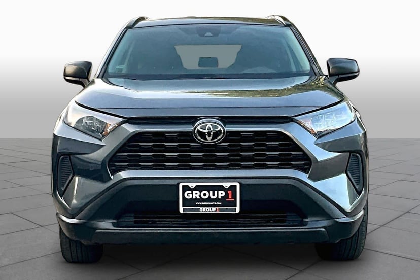 2021 Toyota RAV4 - Image 3