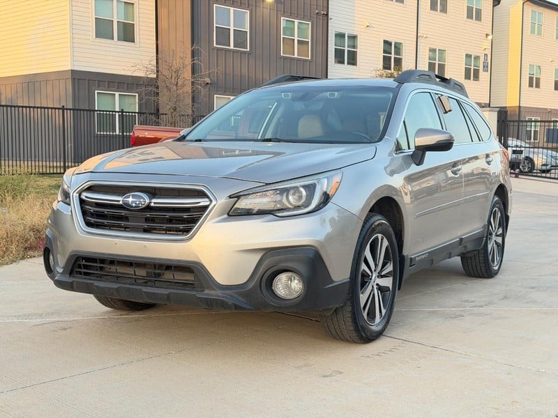 2018 Subaru Outback - Image 1