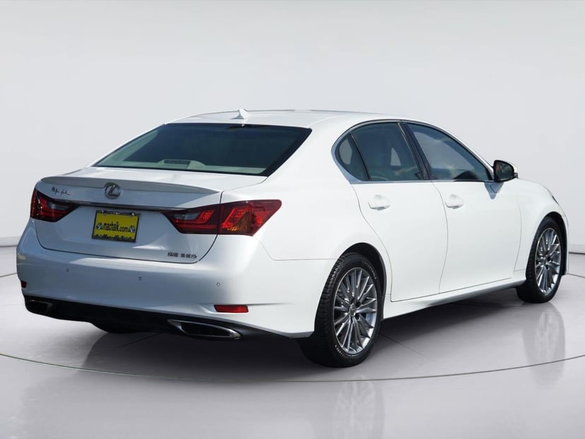 2014 Lexus GS - Image 3