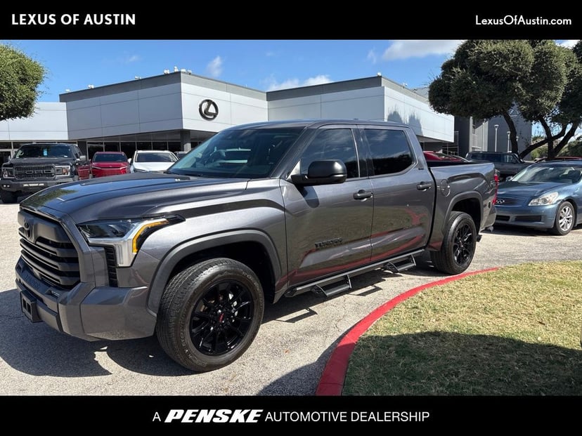2023 Toyota Tundra - Image 2