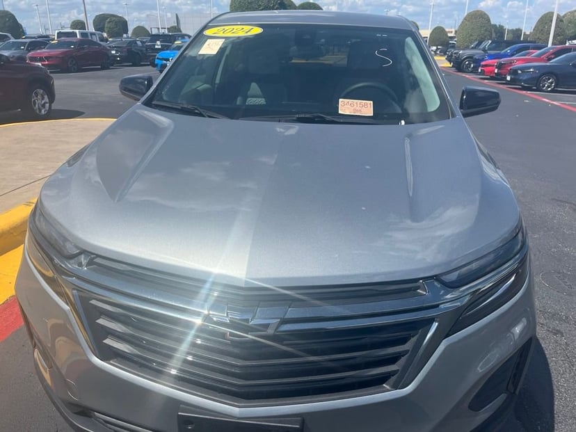 2024 Chevrolet Equinox - Image 1