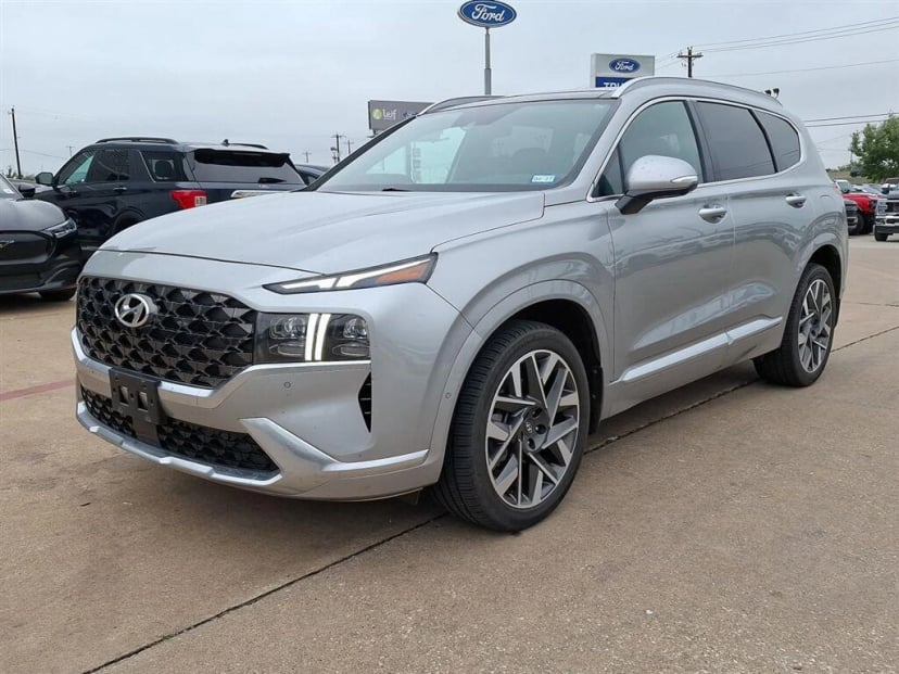 2022 Hyundai Santa Fe - Image 1