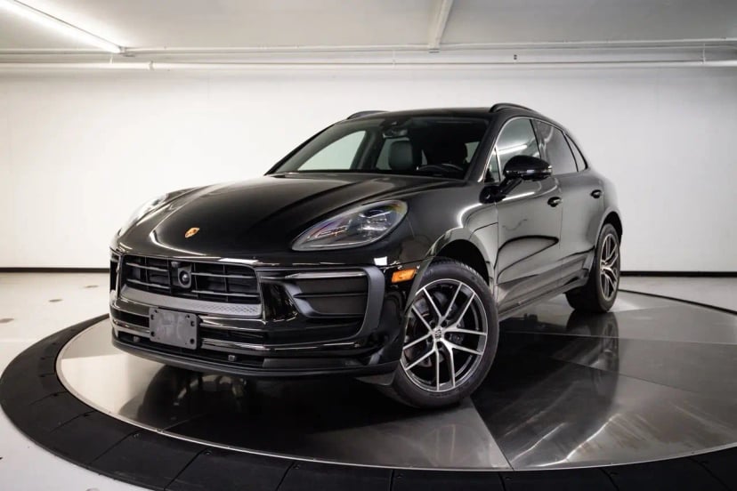 2024 Porsche Macan - Image 1