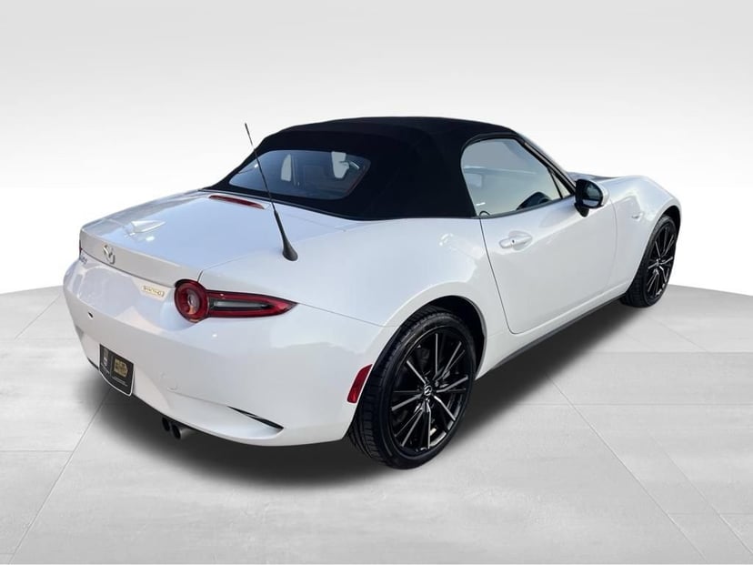 2024 Mazda MX-5 - Image 3