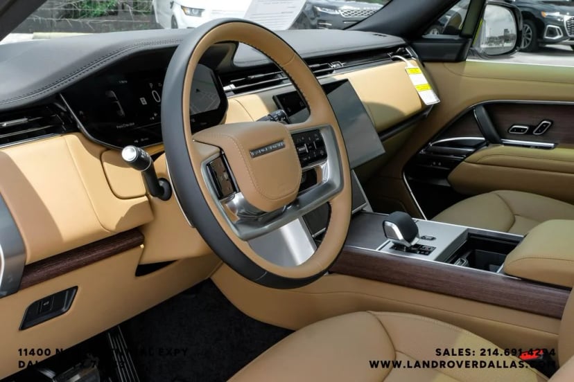 2026 Land Rover Range Rover - Image 3