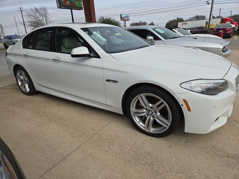 2011 BMW 5-series - Image 1