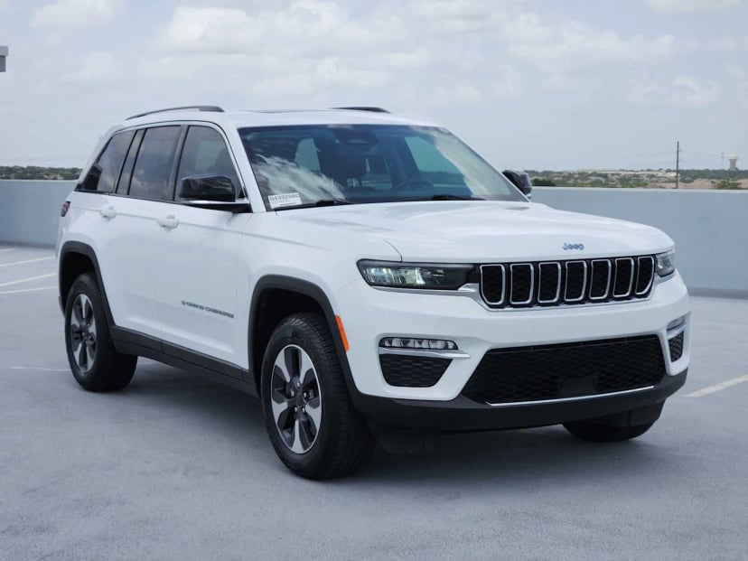 2022 Dodge Grand Cherokee - Image 2