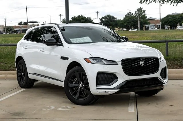 2026 Jaguar F-PACE - Image 2