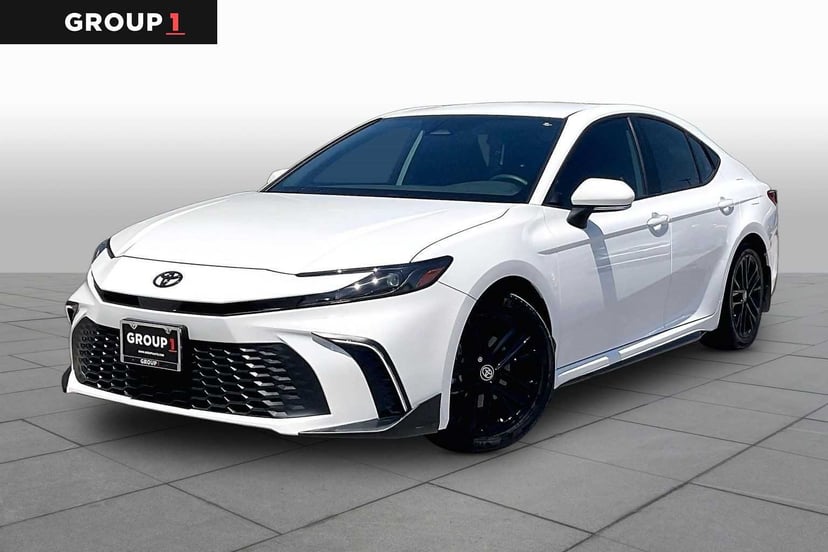 2026 Toyota Camry - Image 2
