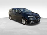 2023 Chrysler Pacifica - Preview 3