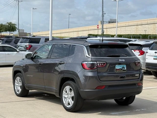 2022 Jeep Compass - Image 2