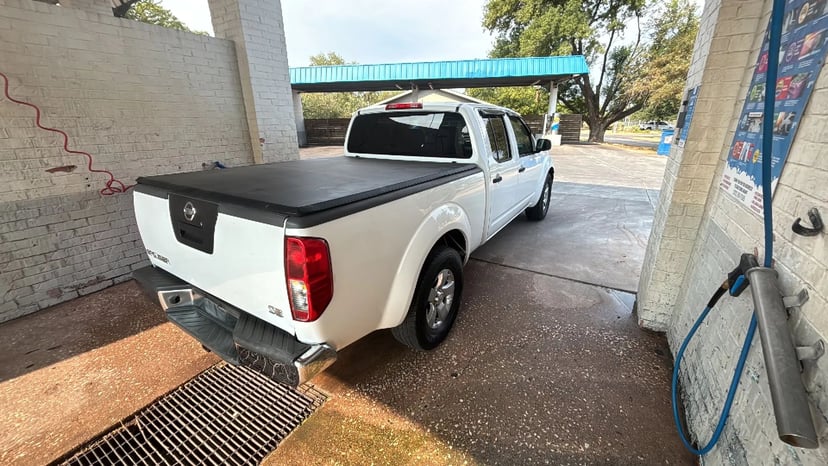 2009 Nissan Frontier - Image 3