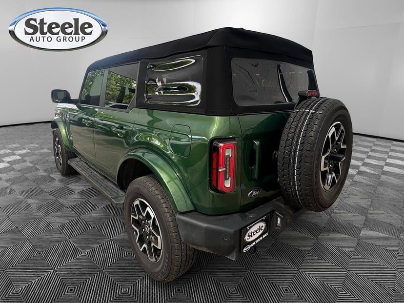 2023 Ford Bronco - Image 3
