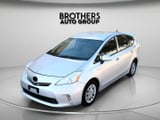 2013 Toyota prius-v - Preview 7