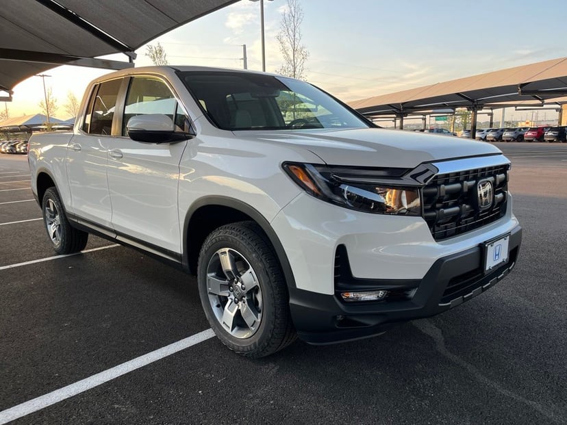2026 Honda Ridgeline - Image 2
