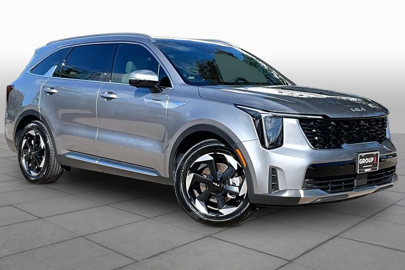 2025 Kia Sorento - Image 1